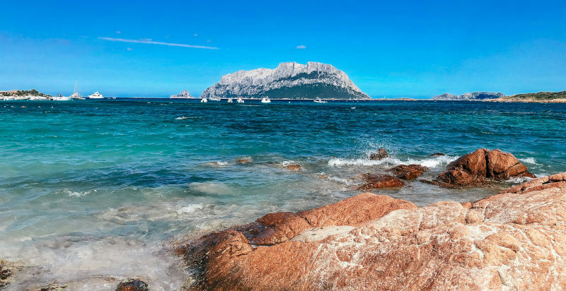 Cala Lazzaretto visitata durante un tour in e-MTB da Alghero