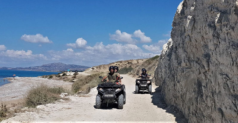Panorama costiero di Eraclea Minoa durante un'escursione in quad