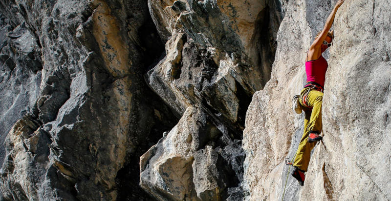 Arrampicata su roccia in montagna Lombardia