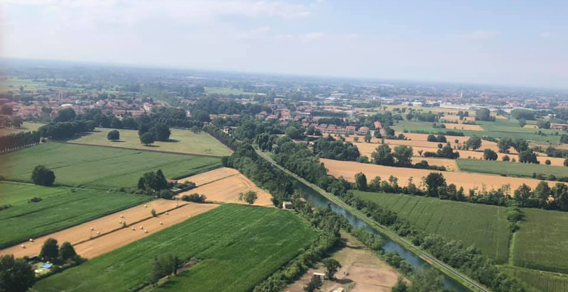 Scopri i paesaggi mozzafiato della Lombardia in volo