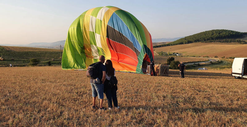 Decollo mongolfiera a Pisticci, Basilicata