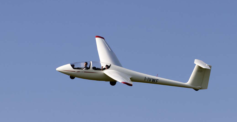 aliante durante un volo panoramico