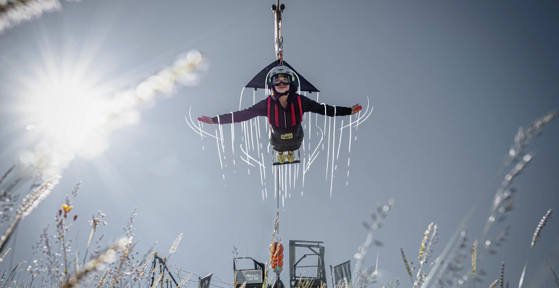 Avventura sicura e veloce sulla Zipline più lunga delle Alpi