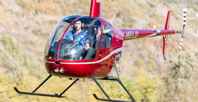 Volo in elicottero Robinson R22 vicino a Sondrio