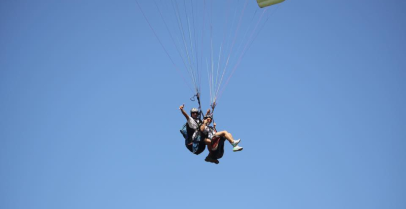 Volo in parapendio da San Giorgio sopra paesaggi siciliani