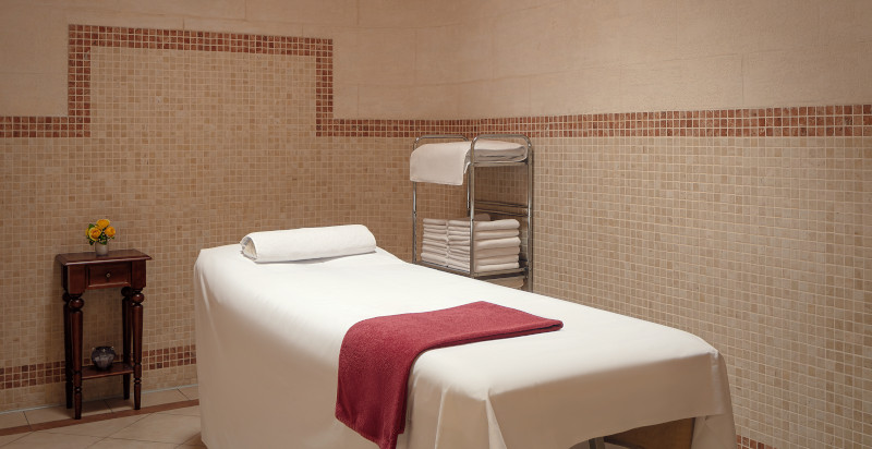 Lettino per massaggi allo spa hotel Humboldt a Karlovy Vary