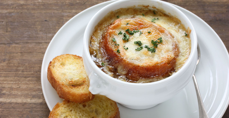 Zuppa di cipolle con parmentier d'anatra